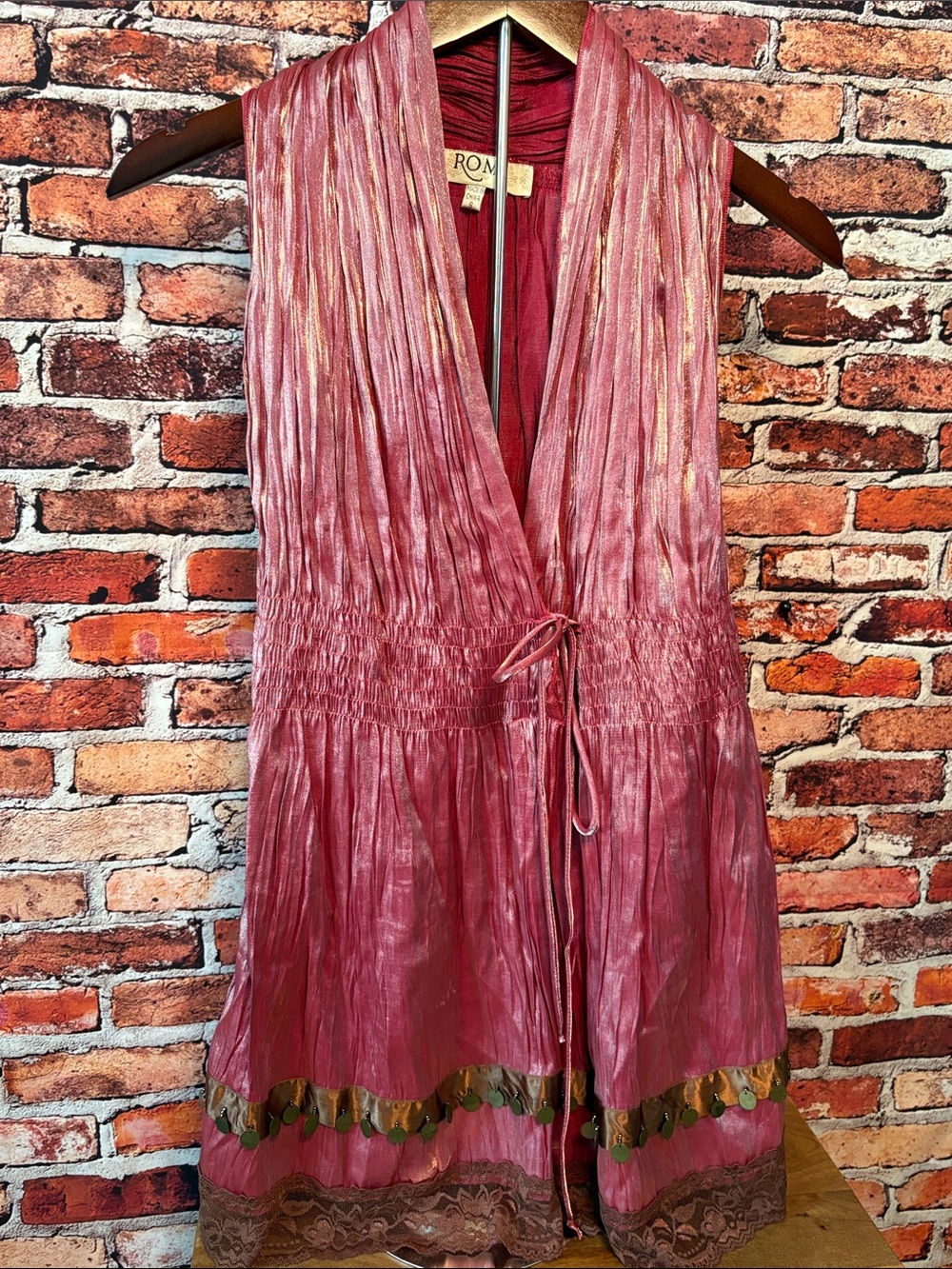Romy Metallic Foil Pink Rose Sleeveless V-Neck Dress with Decorative Hem Small